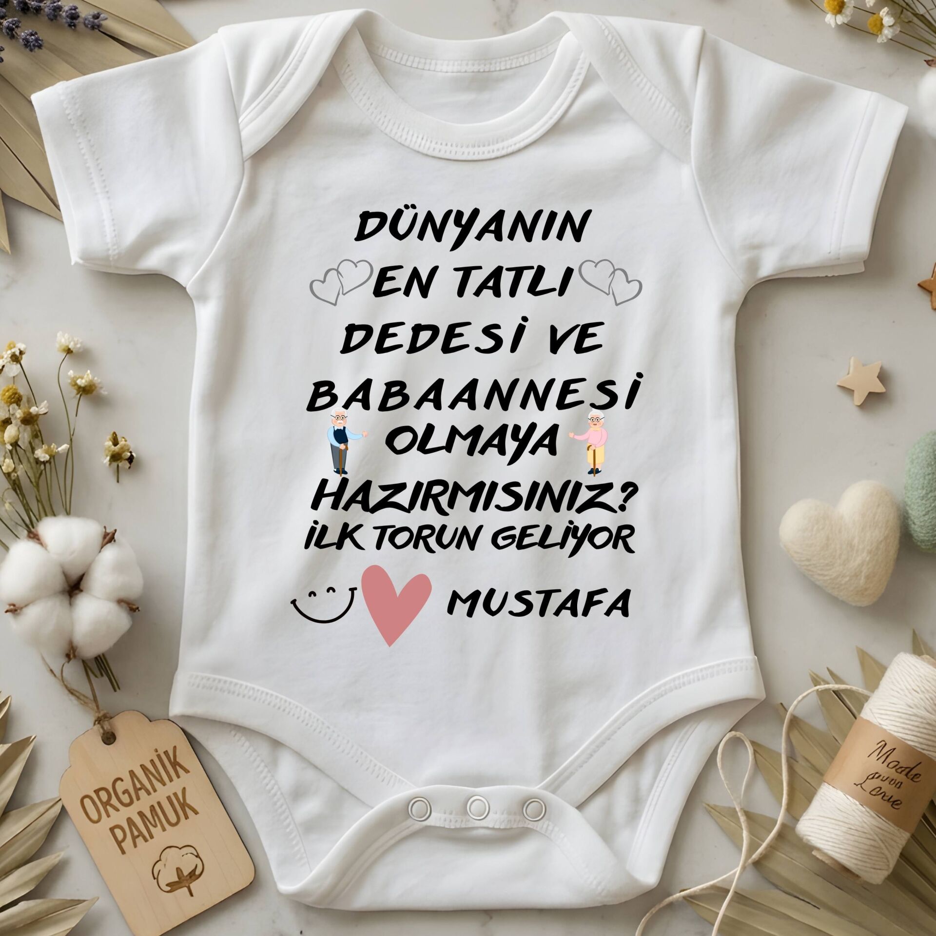 Dünyanın En Tatlı Dedesi ve Babaannesi Olmaya Hazır Mısınız Yazılı Kişiye Özel Bebek Zıbın