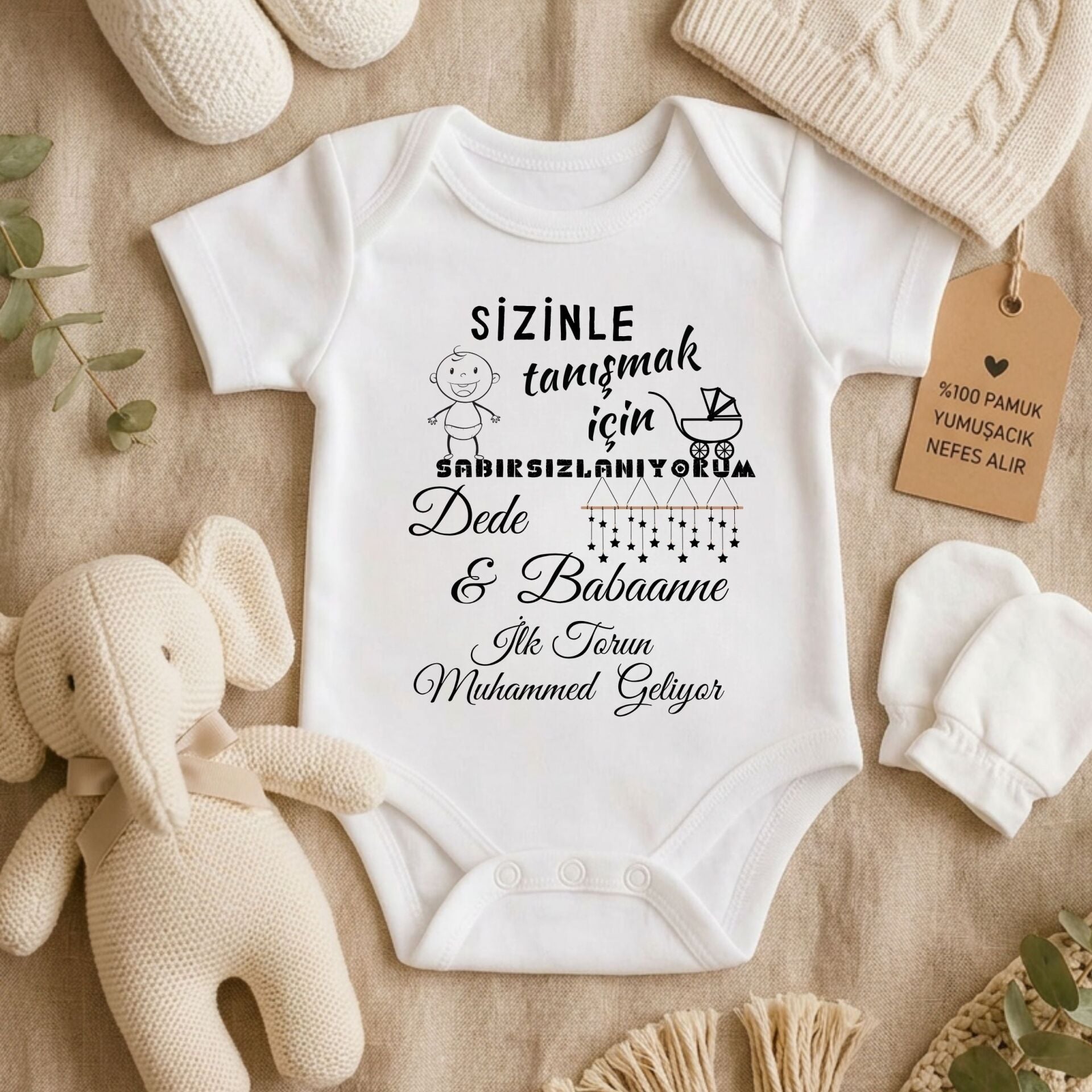 ''Sizinle Tanışmak İçin Sabırsızlanıyorum'' Tasarımlı Kişiye Özel Bebek Zıbını – Dede ve Babaanneye Müjdeli İlk Torun Hediyesi Body