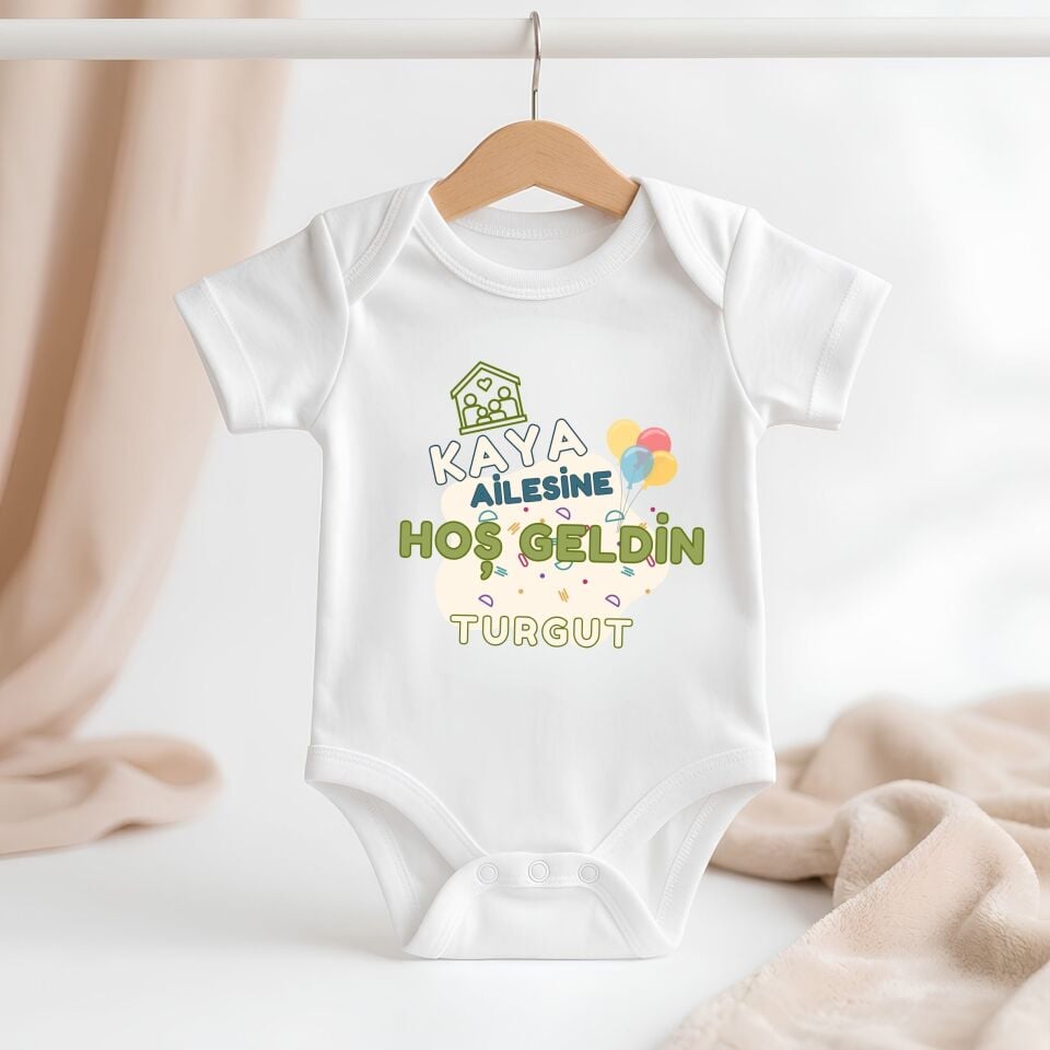 Kişiye Özel İsimli ve Soyisimli Bebek Zıbını – ''Ailesine Hoş Geldin'' Tasarımlı Yeni Doğan Hediye Body
