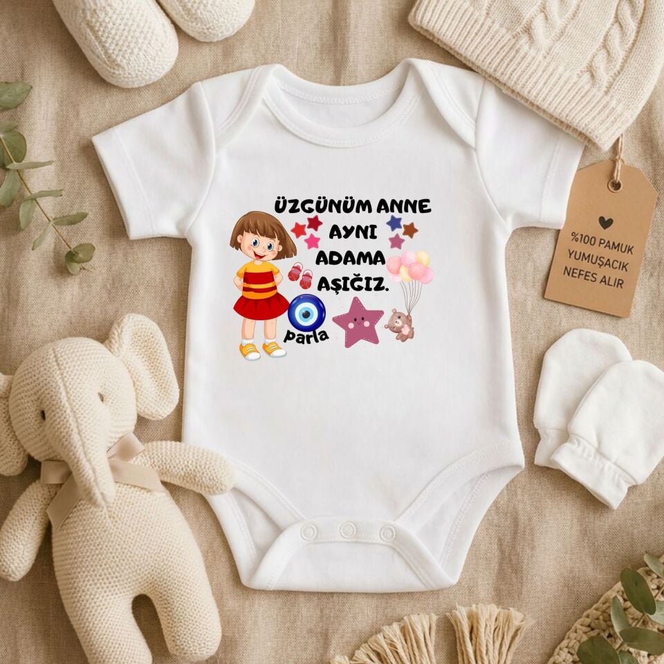 Kişiye Özel İsimli Bebek Zıbını – Üzgünüm Baba Aynı Kadına / Üzgünüm Anne Aynı Adama Aşığıız Esprili Pamuklu Bebek Body