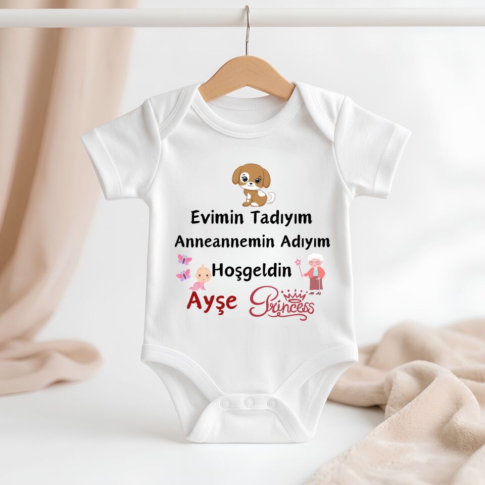 Kişiye Özel İsim ve Aile Büyükleri Baskılı Bebek Zıbını – Sevimli Tasarımlı Konsept Body