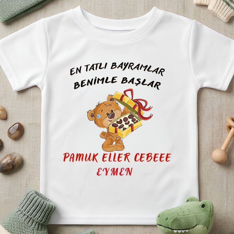 Kişiye Özel İsimli Çocuk Tişörtü – ''En Tatlı Bayramlar Benimle Başlar'' Ayıcık Baskılı Bayramlık Tişört