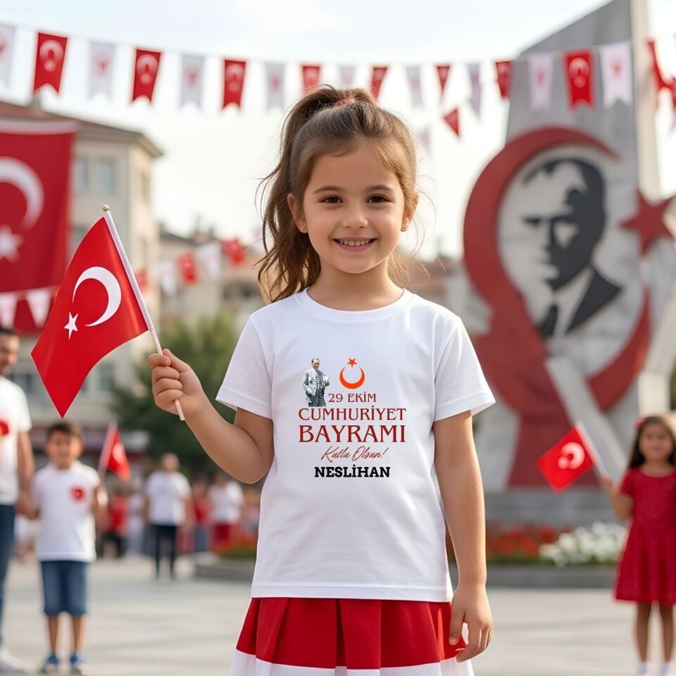 Kişiye Özel İsimli Çocuk Tişörtü – Atatürk Görselli 29 Ekim Cumhuriyet Bayramı Pamuklu Çocuk Tişört