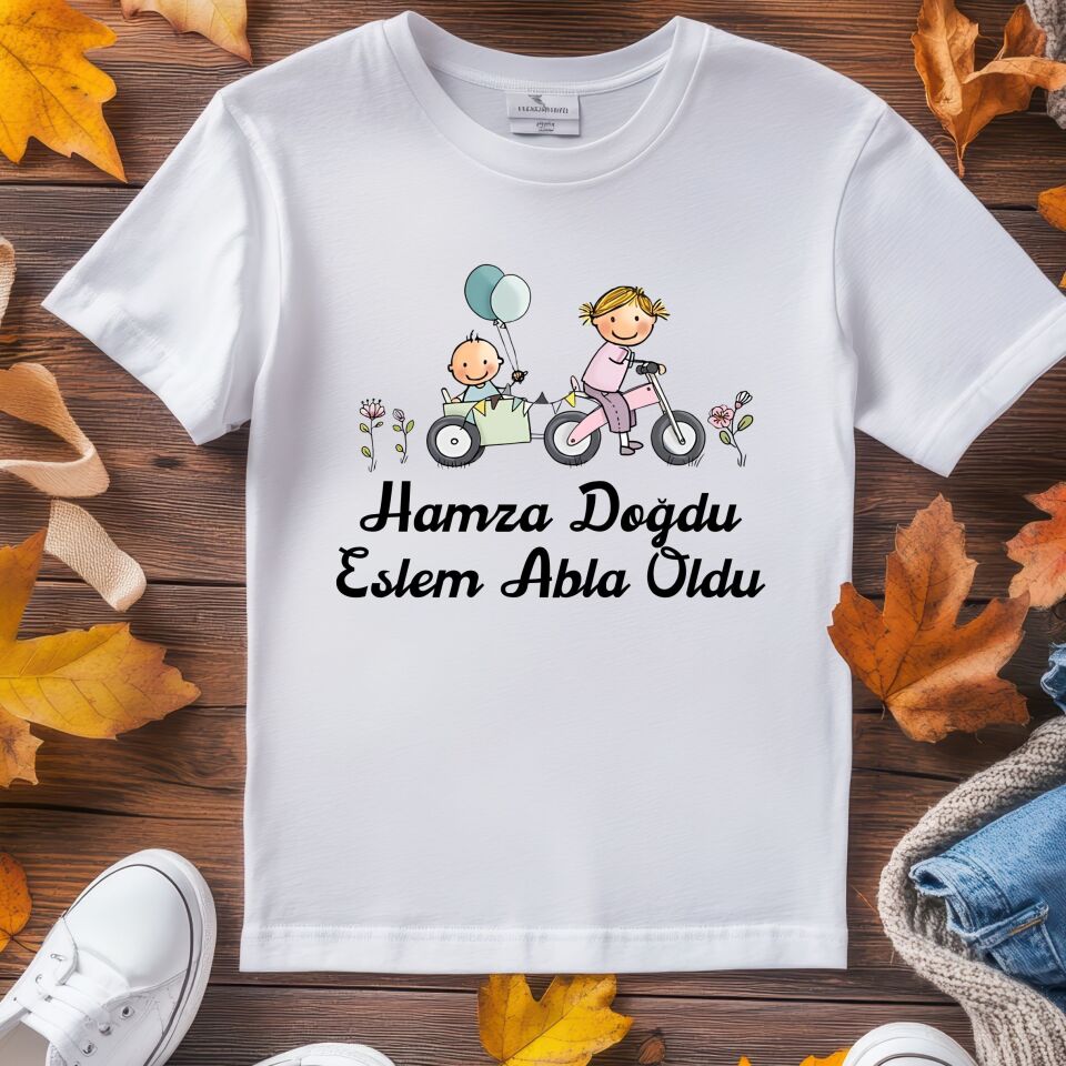 ''Abla Oldu'' Yazılı Kişiye Özel Çocuk Tişörtü - Kardeş Temalı Pamuklu Tişört