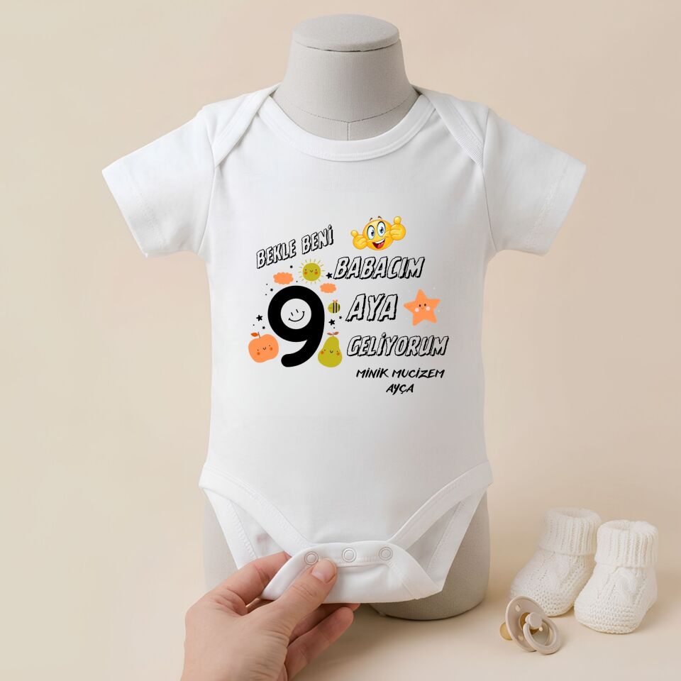 ''Bekle Beni Babacım'' Yazılı Kişiye Özel Bebek Zıbın - Hamilelik Müjdeli %100 Pamuklu Body