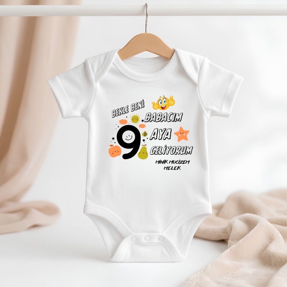 ''Bekle Beni Babacım'' Yazılı Kişiye Özel Bebek Zıbın - Hamilelik Müjdeli %100 Pamuklu Body