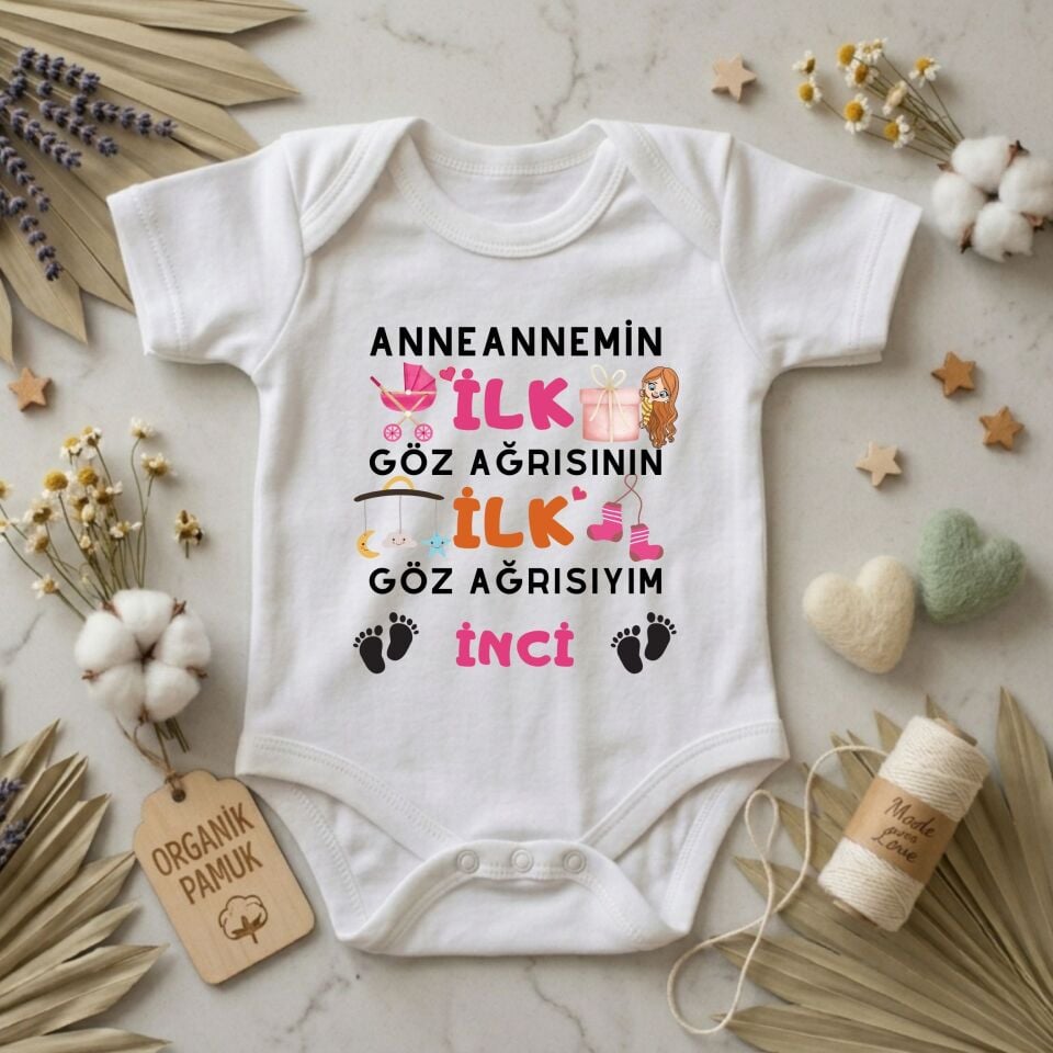 Ninesinin İlk Göz Ağrısı Tasarımlı Kişiye Özel Bebek Zıbın - %100 Pamuklu