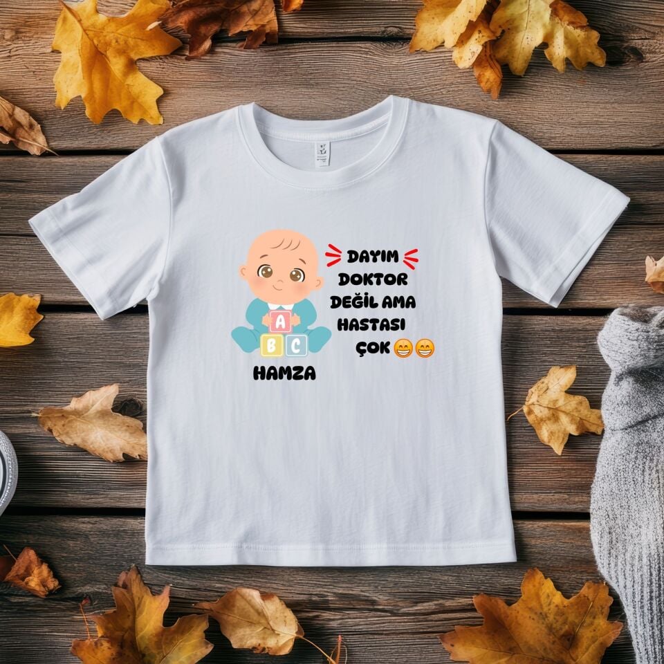 Dayım Doktor Değil Ama Hastası Çok Yazılı Kişiye Özel Çocuk Tişörtleri - %100 Pamuklu