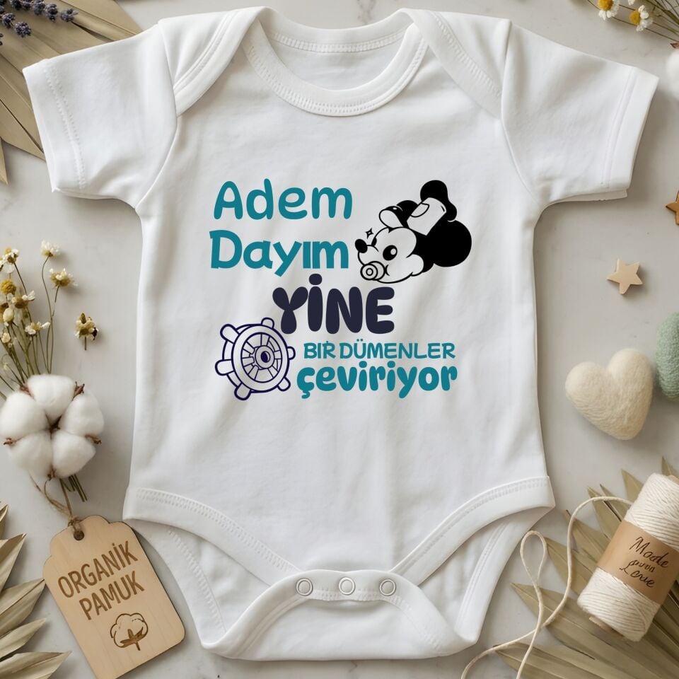 Kişiye Özel İsimli ''Amcam/Dayım Yine Dümen Çeviriyor'' Bebek Zıbını - %100 Pamuk