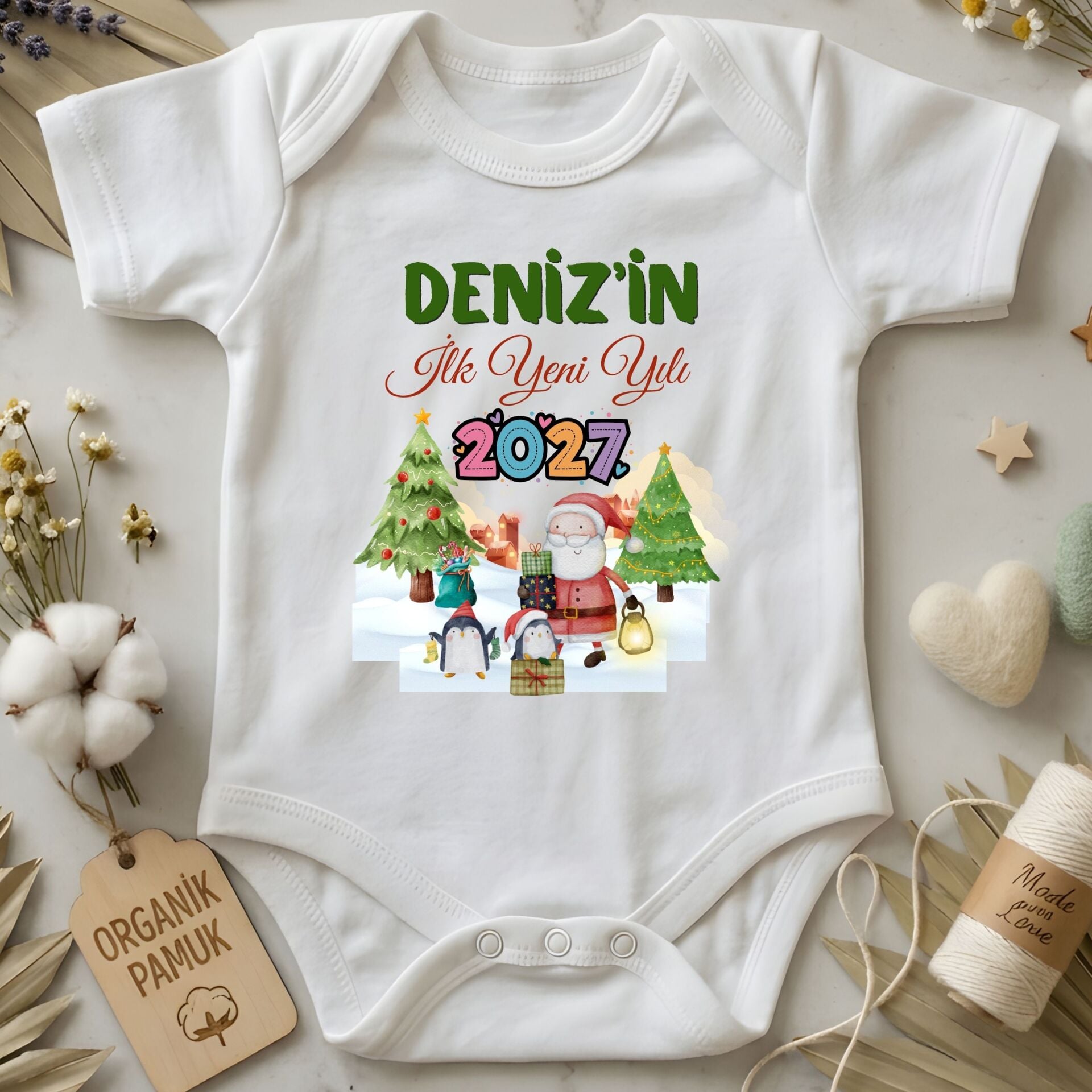 Yılbaşı Temalı Kişiye Özel Bebek Zıbın - Noel Baba ve Penguen Tasarımlı