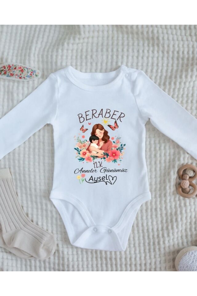 ''Beraber İlk Anneler Günümüz'' Yazılı Kişiye Özel Bebek Zıbın - Anneye En Anlamlı Hediye