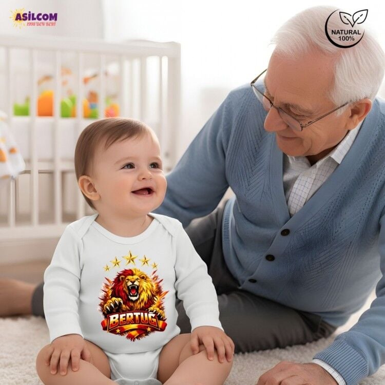 Kişiye Özel İsimli Aslan Tasarımlı Bebek Zıbını – Kırmızı Sarı Taraftar Konseptli